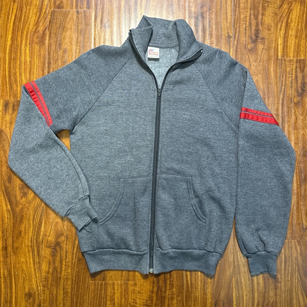 Vintage Gray and Red Men's Sweater